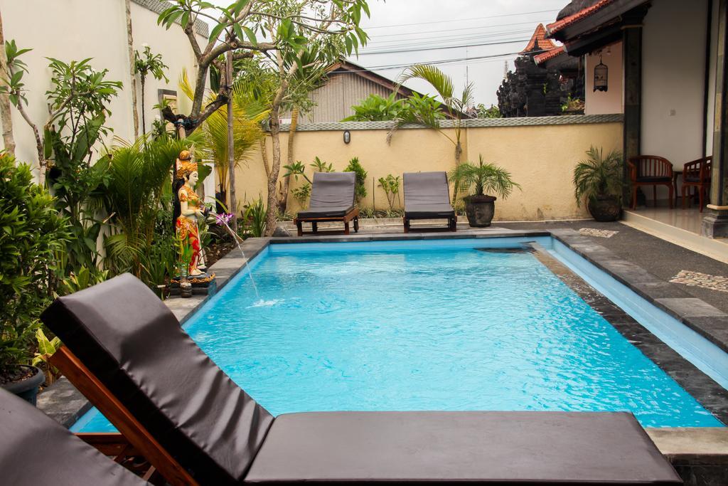 Nyoman Guesthouse Canggu Esterno foto